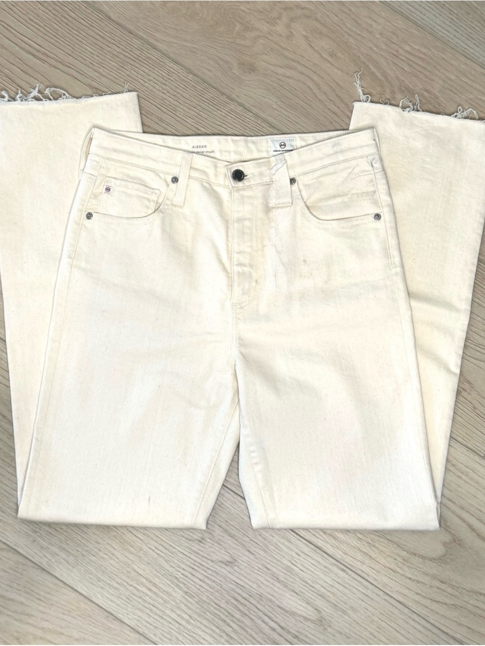 AG Alexxis High Rise Straight Leg Raw Hem Jeans Off White Cream 30 NWT